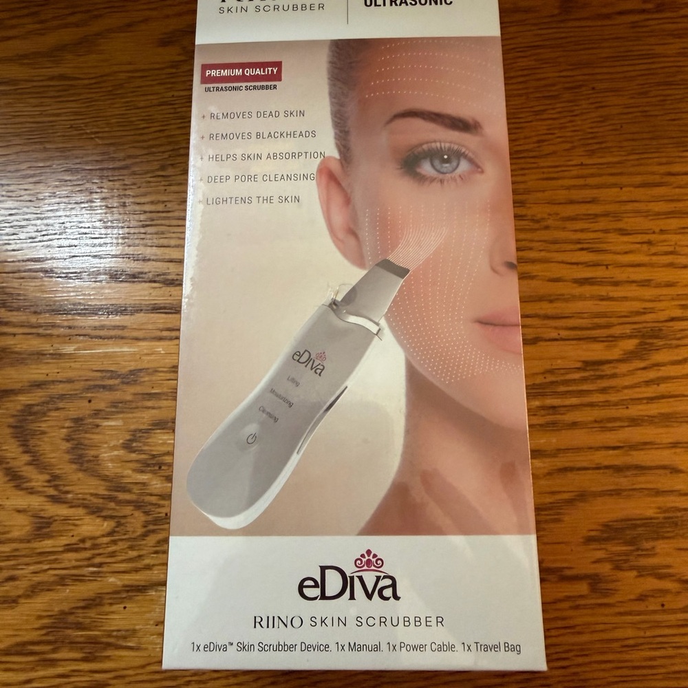 eDiva Ultrasonic Skin Scrubber